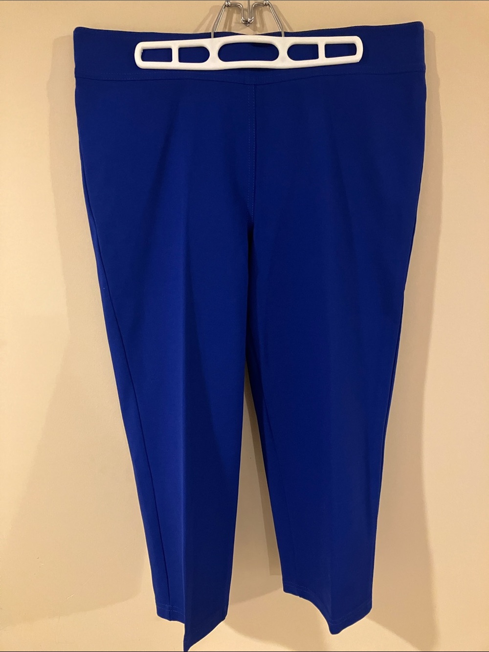 NWT Nygard Slims Pull-On Capri Pants - Royal Blue